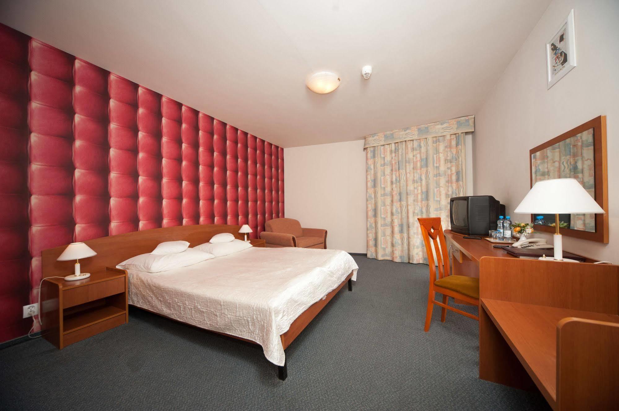 Hotel Gromada Radom Centrum エクステリア 写真